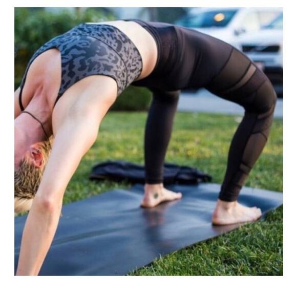 Lululemon Just Breathe Mesh High Rise Legging Black Size 2 - Picture 3 of 9